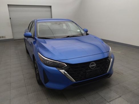 Used 2024 Nissan Sentra SV FWD image 14