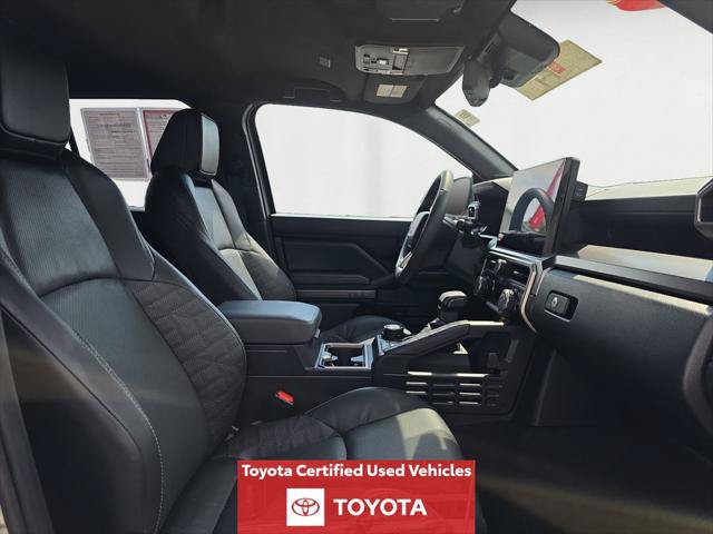 Certified 2025 Toyota 4Runner TRD Sport Premium w/ Tow Technology Package AWD/4WD image 17