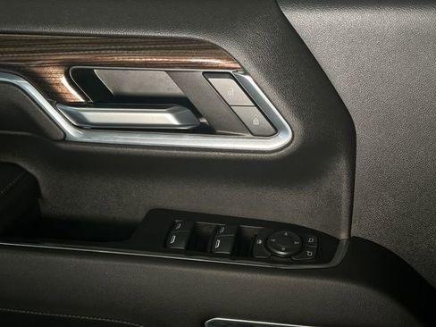 Used 2024 Chevrolet Silverado 3500 LT image 12