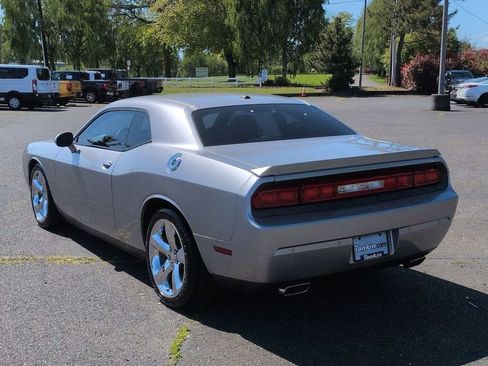 Used 2013 Dodge Challenger R/T w/ Electronics Convenience Group RWD image 3