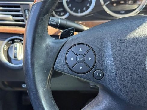 Used 2013 Mercedes-Benz E 350 4MATIC Sedan image 21