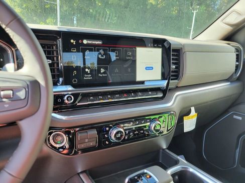 New 2026 GMC Sierra 1500 SLT w/ SLT Premium Plus Package image 14