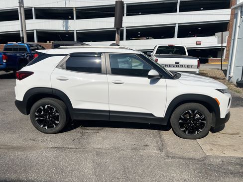 Certified 2023 Chevrolet TrailBlazer LT FWD image 4