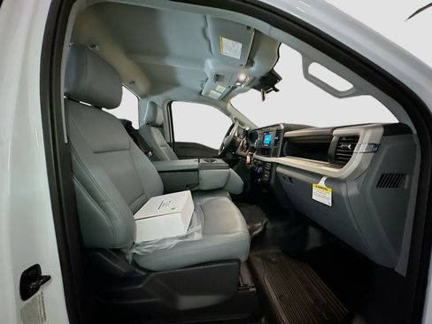 New 2026 Ford F550 4x4 Regular Cab Super Duty image 27