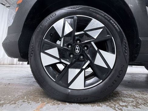 Used 2025 Hyundai Kona SEL image 14