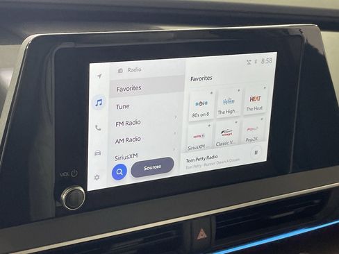 New 2026 Toyota Prius XLE FWD image 15