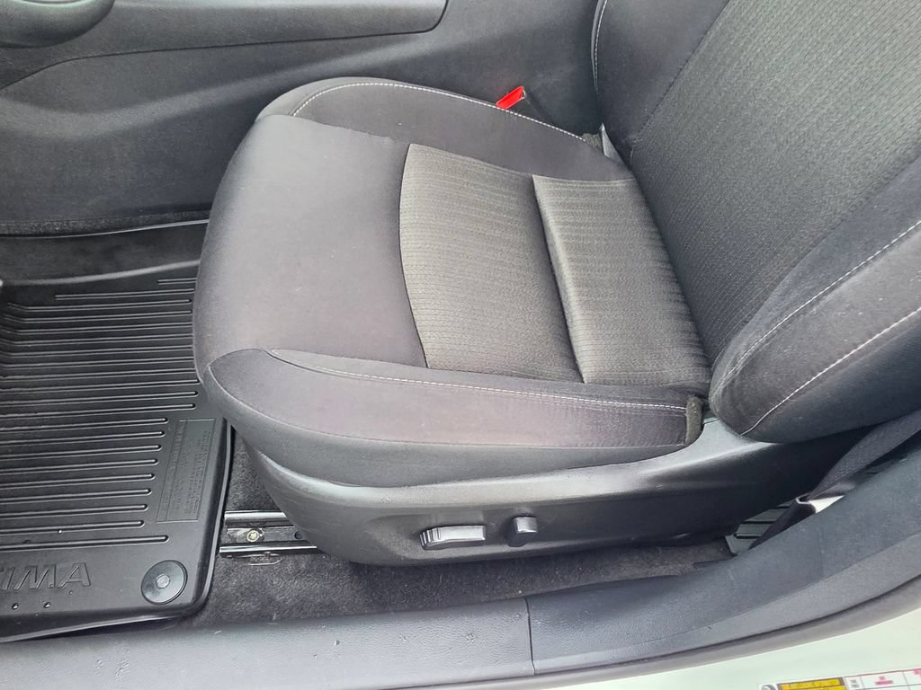 Certified 2025 Nissan Altima 2.5 SV FWD image 12