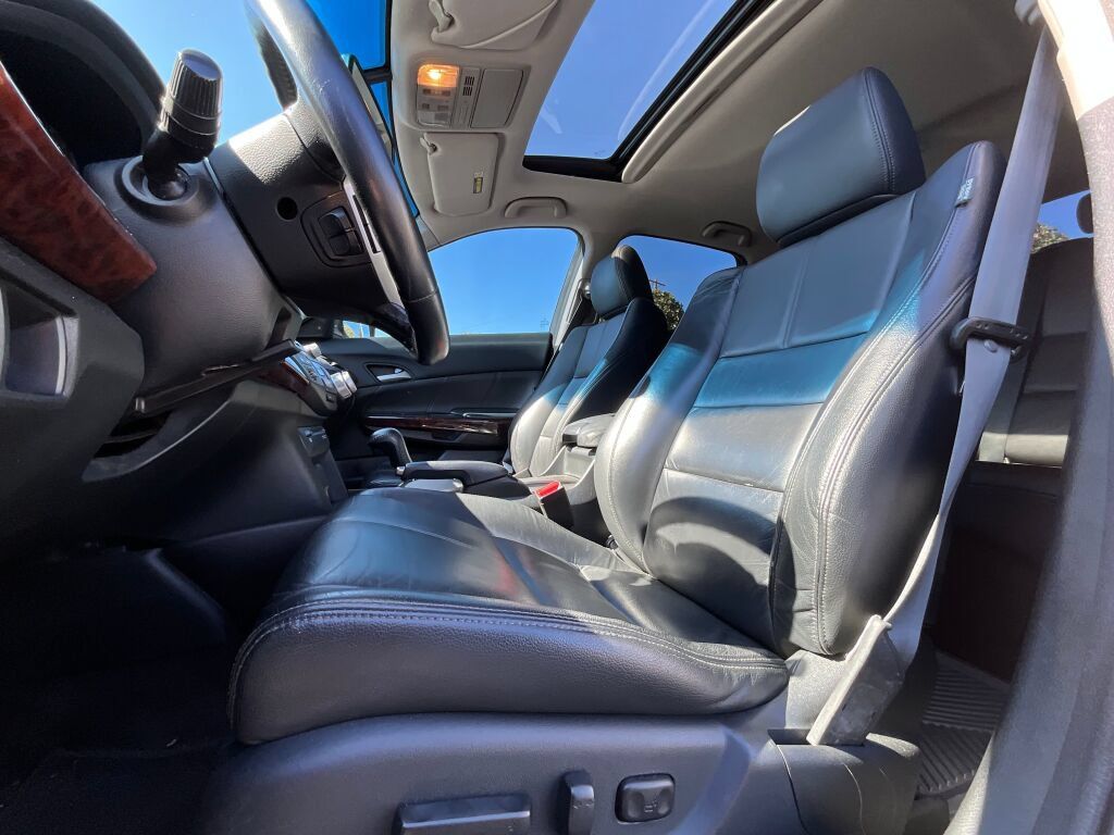 Used 2011 Honda Crosstour EX-L image 9