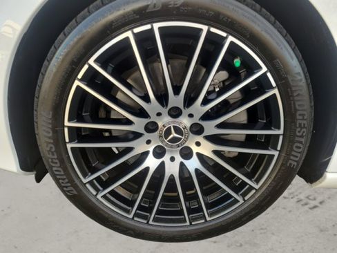 Used 2023 Mercedes-Benz C 300 4MATIC Sedan image 10