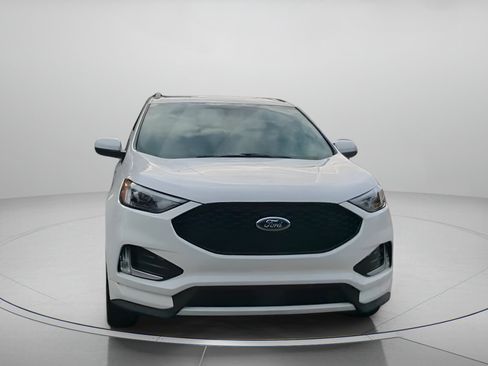 Certified 2022 Ford Edge ST-Line AWD/4WD image 7