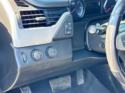 Used 2020 GMC Yukon SLT w/ Open Road Package image 11