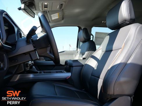 New 2026 Ford F250 Lariat w/ FX4 Off-Road Package AWD/4WD image 18