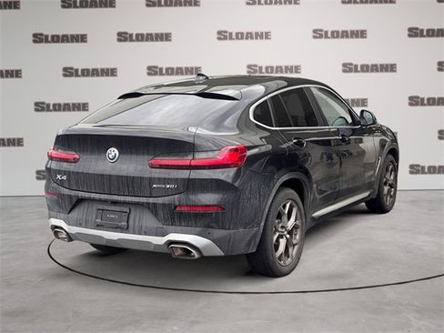 Used 2024 BMW X4 xDrive30i w/ Parking Assistance Package image 5