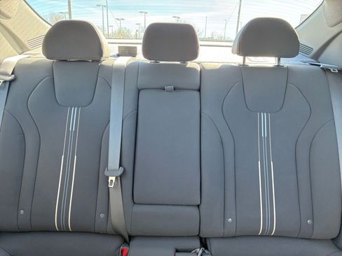 Used 2025 Hyundai Elantra SEL image 34