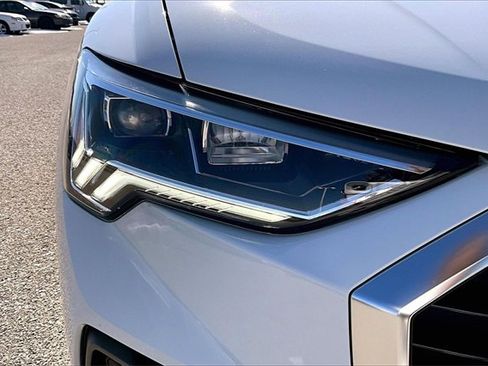 Used 2025 Audi Q3 2.0T Premium Plus w/ Premium Plus Package image 31