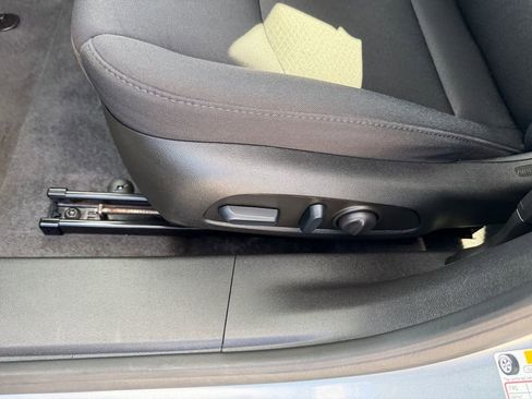 Used 2023 Chevrolet Malibu LT image 13