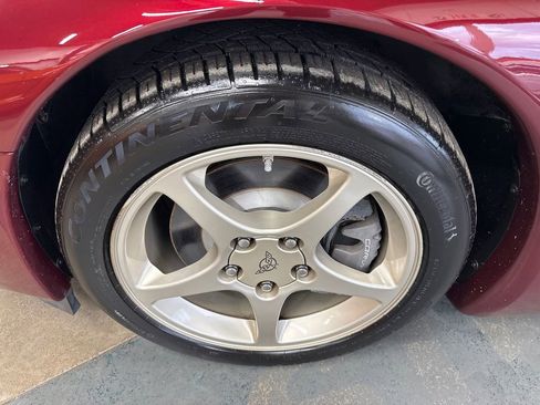 Used 2003 Chevrolet Corvette Convertible w/ Preferred Equipment Group1 image 34