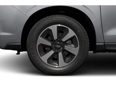 Used 2018 Subaru Forester 2.5i Limited AWD/4WD image 14