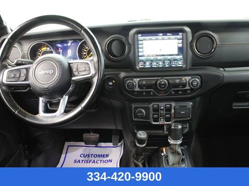 Used 2021 Jeep Wrangler Unlimited Sahara image 8