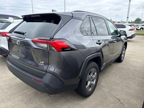Used 2025 Toyota RAV4 LE AWD/4WD image 8