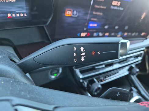 Used 2026 Chevrolet Traverse RS w/ LPO, Floor Liner Package AWD/4WD image 16