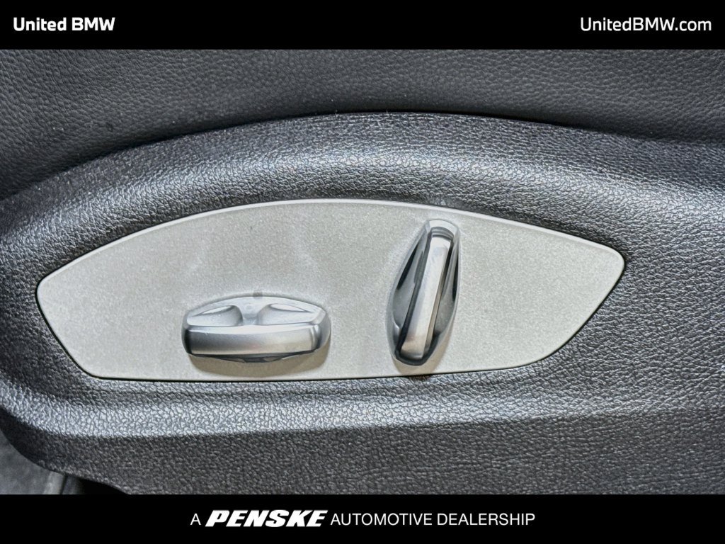 Used 2020 Porsche Macan AWD/4WD image 11