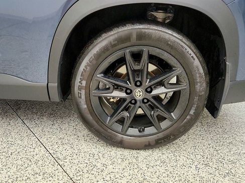 Used 2024 Toyota Grand Highlander AWD image 9