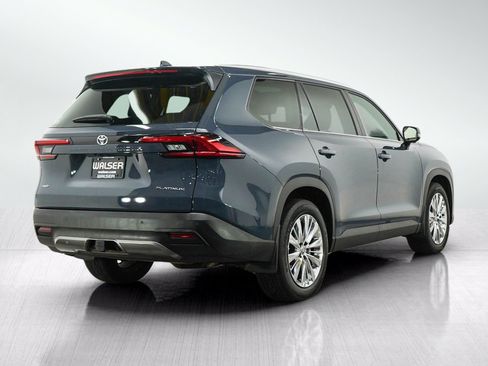 Used 2024 Toyota Grand Highlander AWD image 5