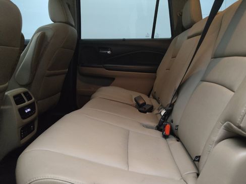 Used 2017 Honda Pilot Touring image 18