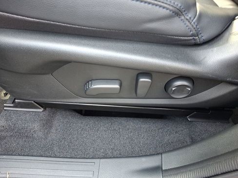 Certified 2025 Subaru Forester Limited image 24