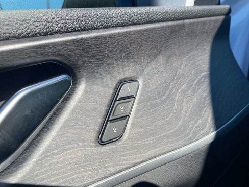 New 2025 Jeep Grand Cherokee Limited w/ Black Appearance Package image 10