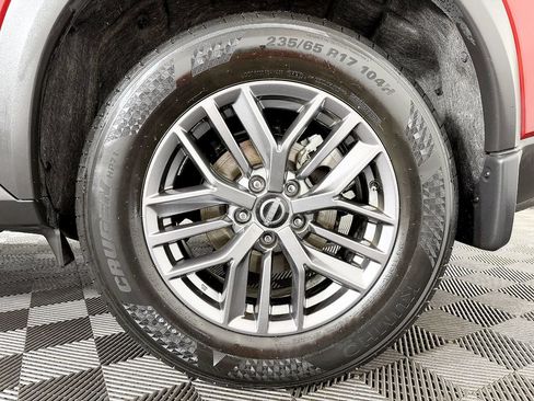 Used 2023 Nissan Rogue S AWD/4WD image 25