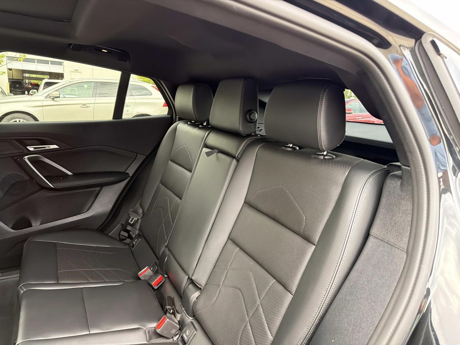 Certified 2025 BMW X2 xDrive28i AWD/4WD image 25
