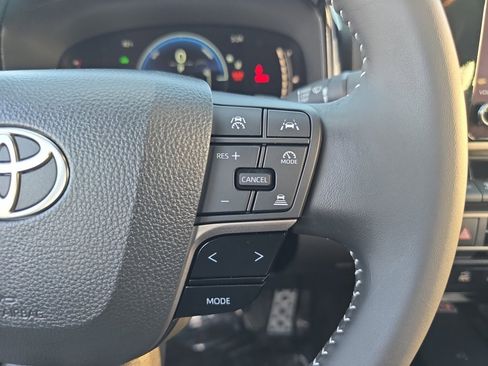 Certified 2025 Toyota Camry SE image 22