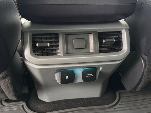Used 2024 Ford F150 Lariat w/ Bed Utility Package AWD/4WD image 23