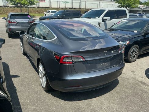 Used 2018 Tesla Model 3 Long Range RWD image 2