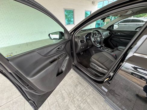 Used 2024 Chevrolet Equinox LT FWD image 11