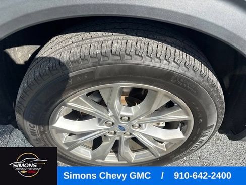 Used 2023 Ford Explorer XLT w/ Equipment Group 202A AWD/4WD image 2