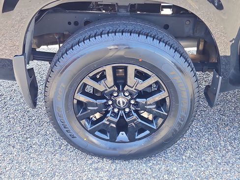 Used 2023 Nissan Frontier SV w/ Midnight Edition Package AWD/4WD image 9