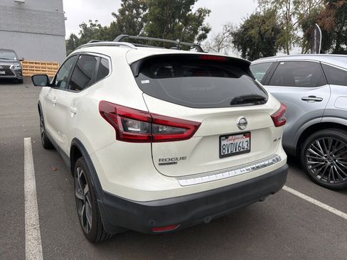 Used 2020 Nissan Rogue Sport SL image 4