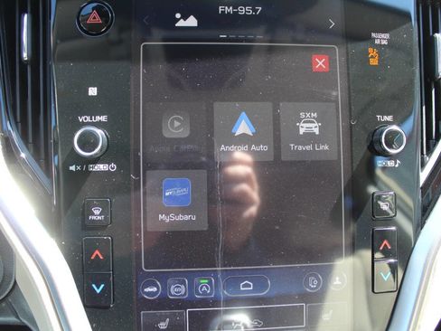 Used 2024 Subaru Outback Premium image 17