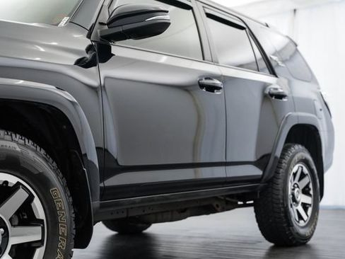 Used 2019 Toyota 4Runner TRD Off-Road Premium AWD/4WD image 35