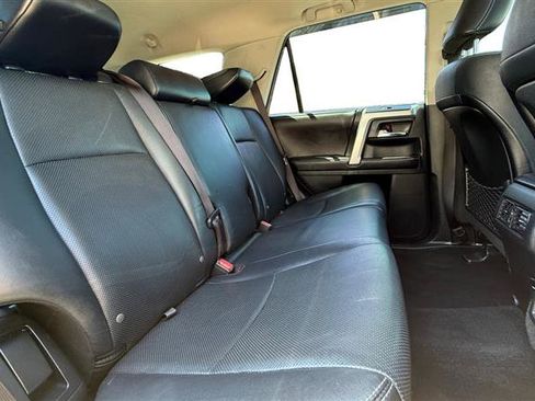 Used 2017 Toyota 4Runner Limited AWD/4WD image 18