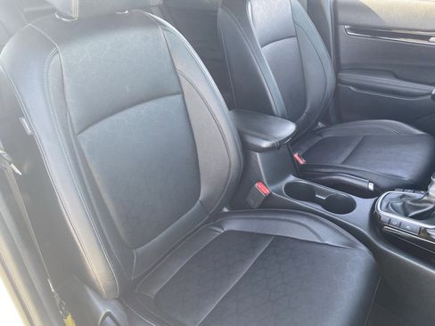 Certified 2024 Kia Seltos EX FWD image 9