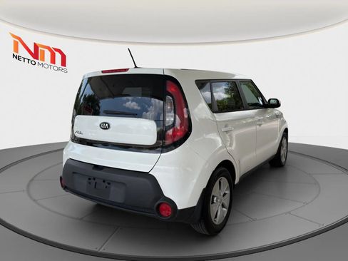 Used 2016 Kia Soul FWD image 5