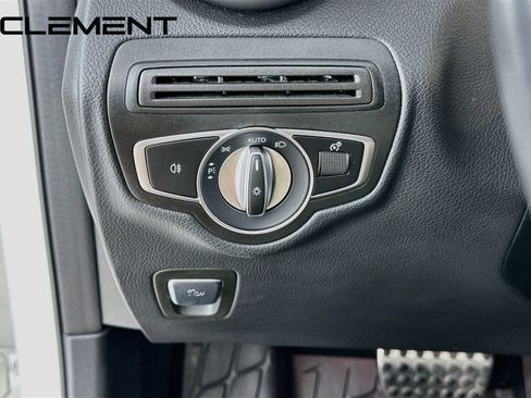 Used 2023 Mercedes-Benz GLC 300 4MATIC Coupe image 13