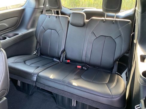 New 2026 Chrysler Voyager LX image 13