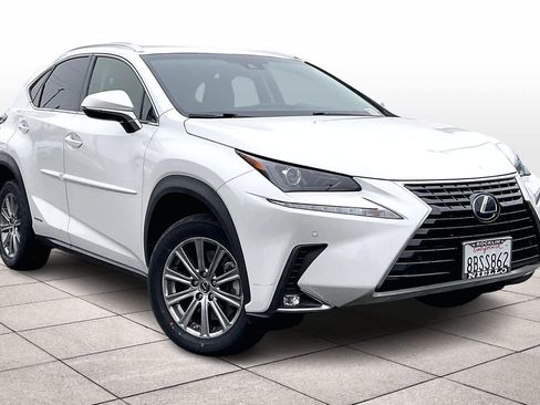 Used 2018 Lexus NX 300h AWD w/ Comfort Package image 2