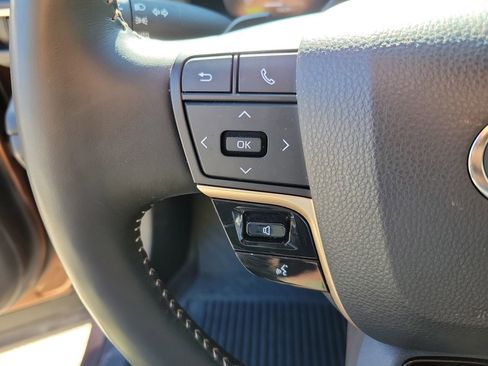 Used 2024 Toyota Crown Platinum image 20