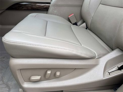 Used 2019 GMC Yukon XL SLT w/ Open Road Package image 22